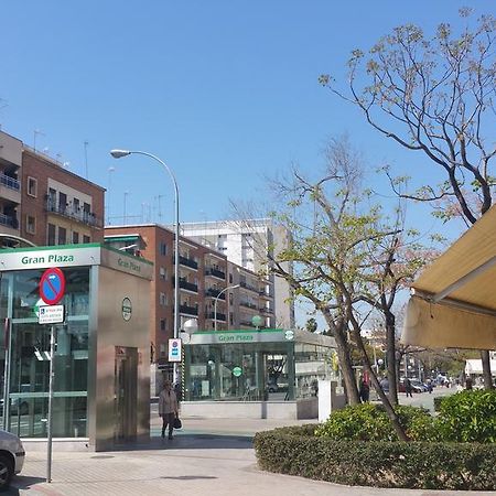 Apartamento Eduardo Dato Sevilha Exterior foto
