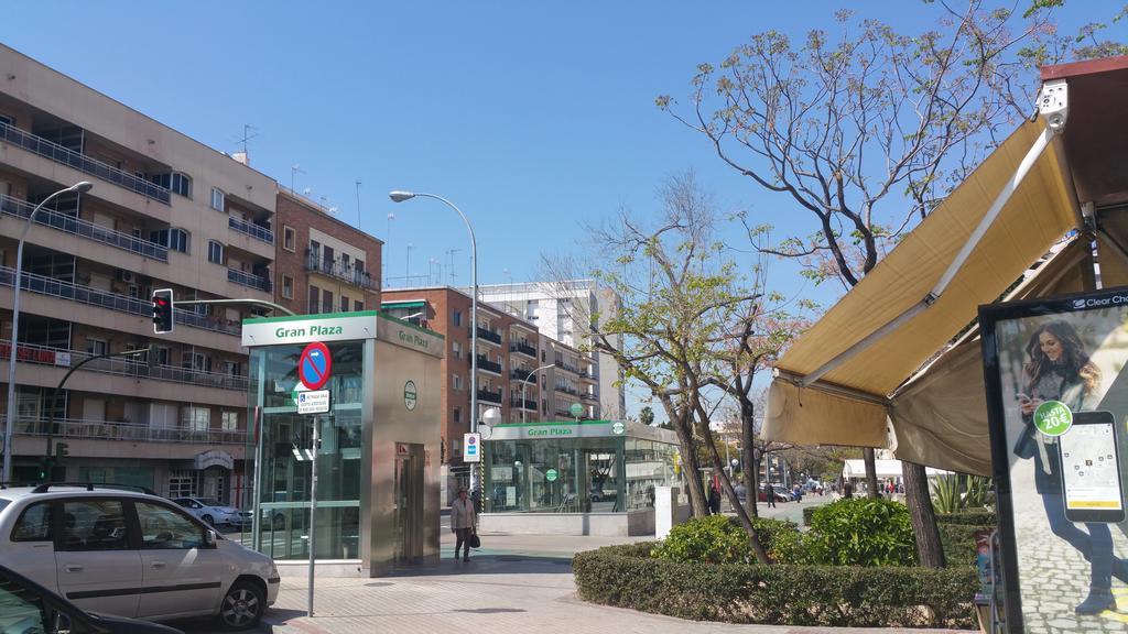 Apartamento Eduardo Dato Sevilha Exterior foto