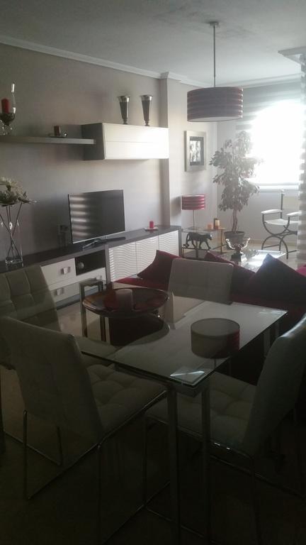 Apartamento Eduardo Dato Sevilha Exterior foto